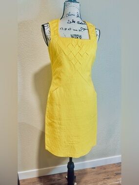 GORGEOUS Monochrome Yellow Structured Lined Zip Up Summer Sleeveless Dress - M